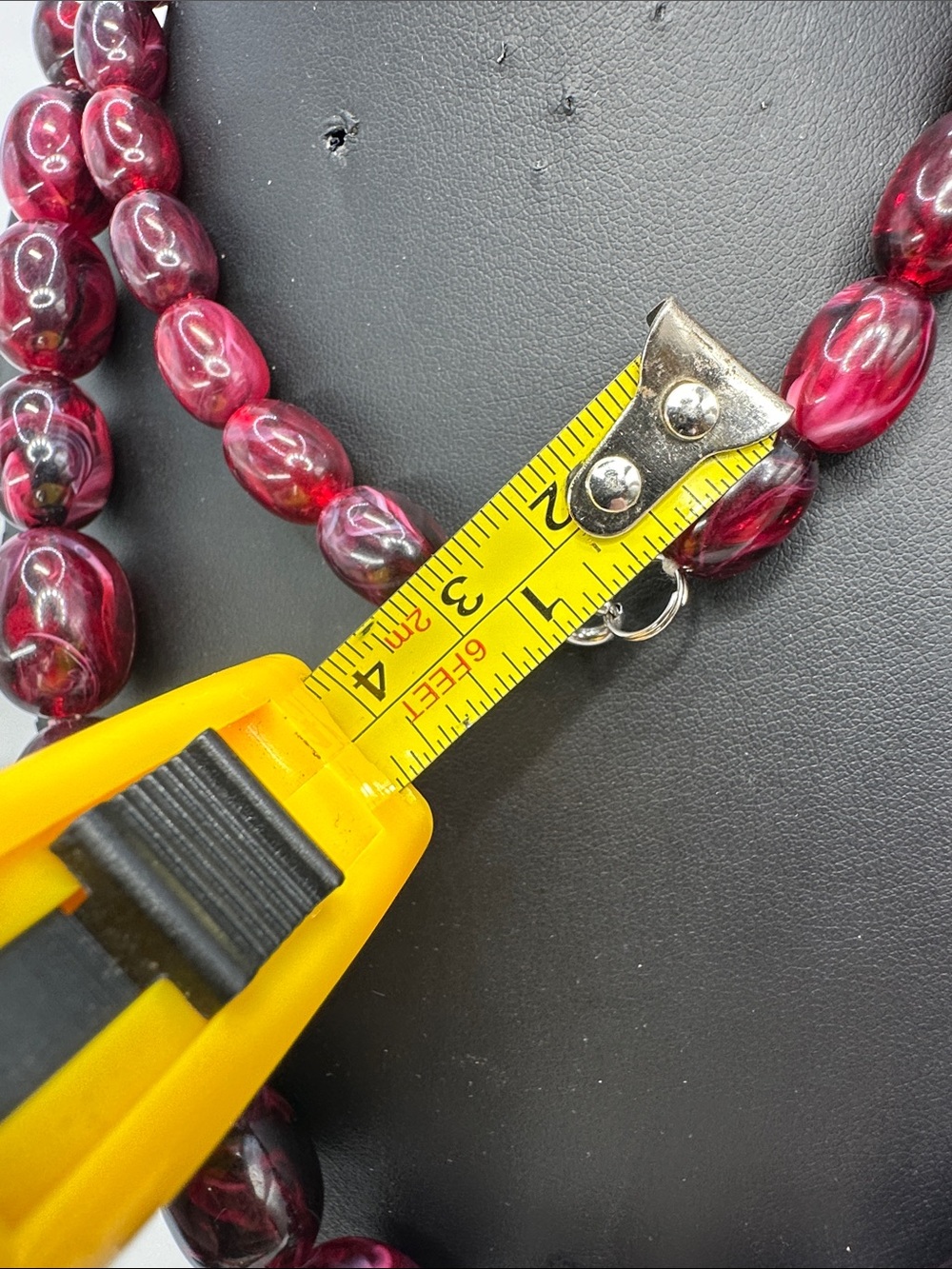 Vintage Swirled Cranberry Lucite Graduated Necklace 36” - Picture 5 of 9